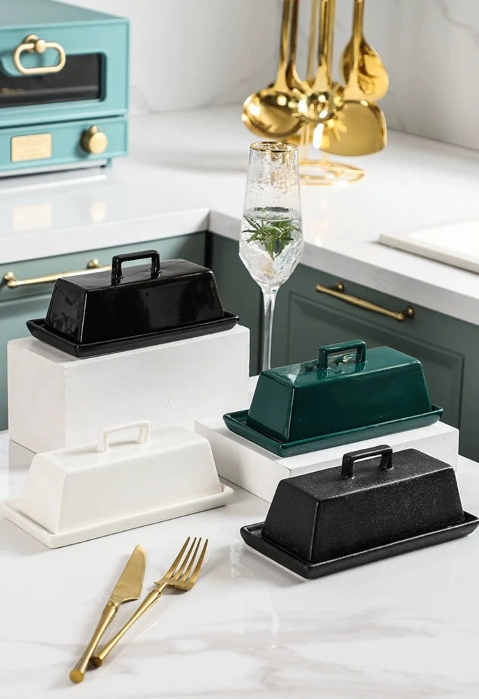 Ceramic butter dish in modern design, four colorways, sleek and glazed finish, Domus Forge.