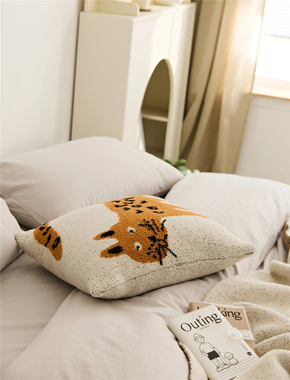 Square microfiber pillow cover with an orange-spotted cat design, adding charm and personality to home decor; 45 x 45 cm, insert not included. Ideal for creating a fun and stylish accent in any space, appealing to home decor enthusiasts.
