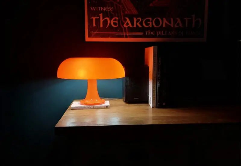 Bright modern acrylic table lamp in mushroom shape, available in various colorways - Domus Forge