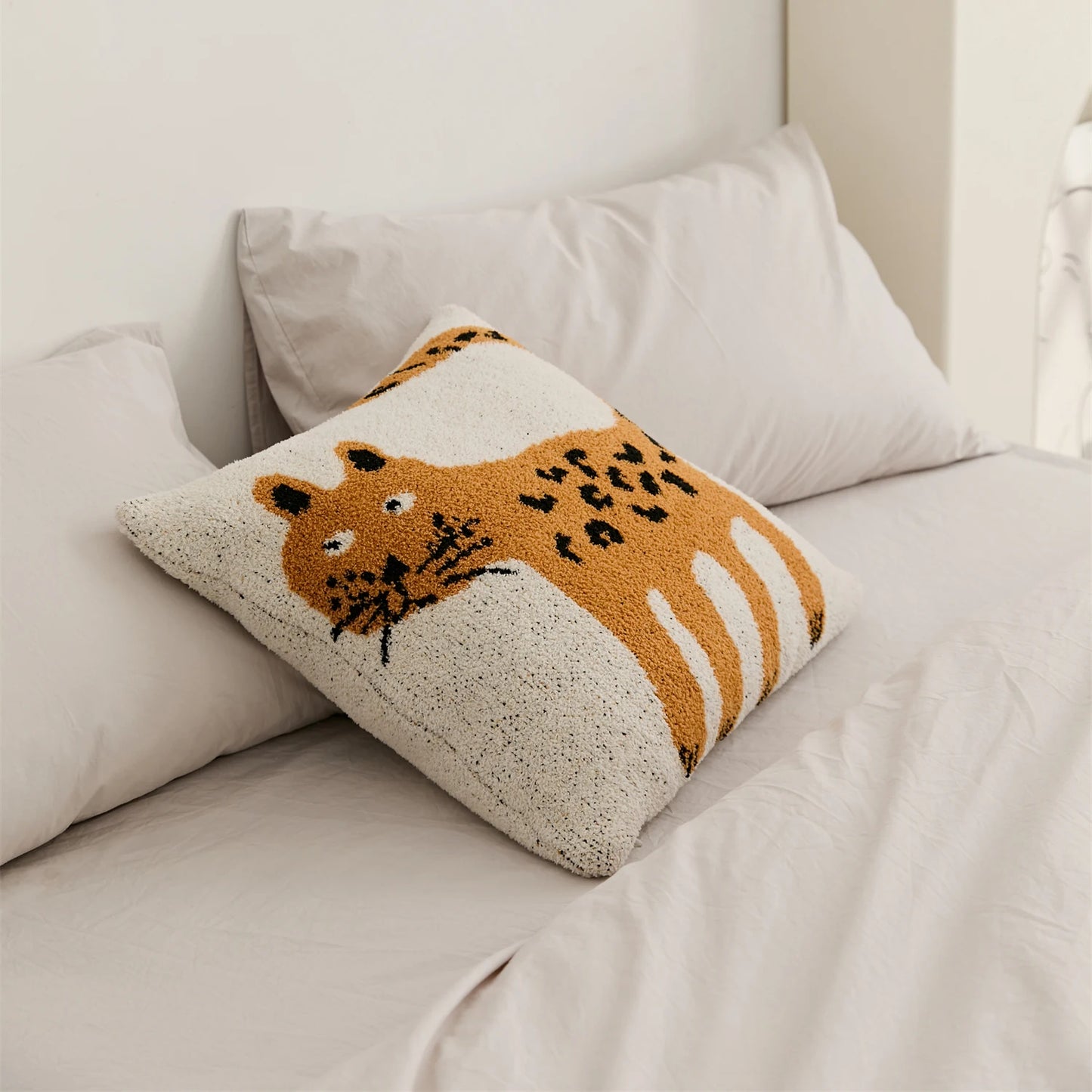 Square microfiber pillow cover with an orange-spotted cat design, adding charm and personality to home decor; 45 x 45 cm, insert not included. Ideal for creating a fun and stylish accent in any space, appealing to home decor enthusiasts.