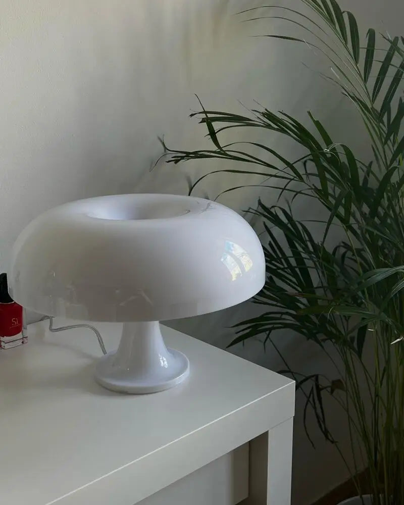 Bright modern acrylic table lamp in mushroom shape, available in various colorways - Domus Forge