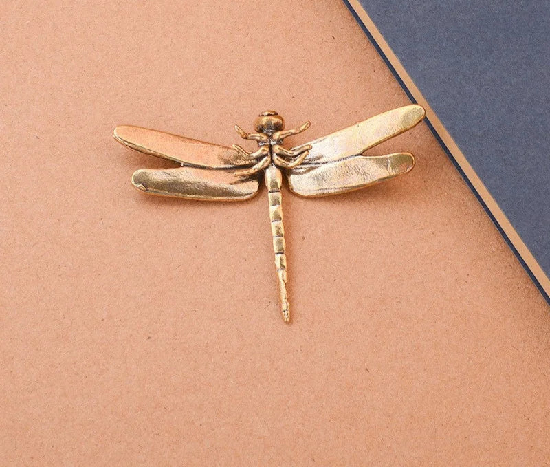 Jasper Dragonfly Decorative Object – vintage-inspired small decorative piece capturing the delicate beauty of a dragonfly, perfect for coffee tables, shelves, or nooks.