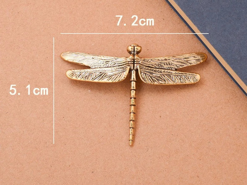 Jasper Dragonfly Decorative Object – vintage-inspired small decorative piece capturing the delicate beauty of a dragonfly, perfect for coffee tables, shelves, or nooks.