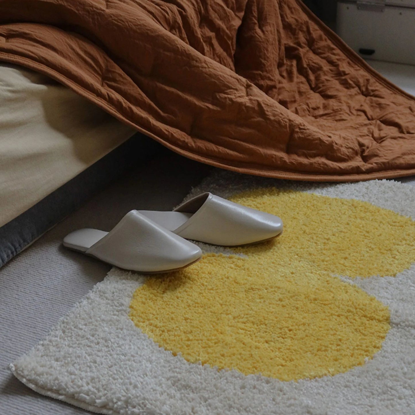 Oaklee Bath Mat featuring a plush, soft texture in various graphic styles and colors. Made from absorbent polyester with anti-slip backing, this minimalistic bath mat enhances bathroom décor while providing comfort and safety. Ideal for home décor enthusiasts seeking both style and functionality for their bathroom floor.