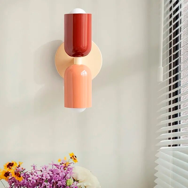 Eva Sconce