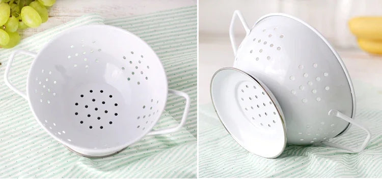 Harmon Colander – small metal colander in blue or white, designed for rinsing fruits, vegetables, and pasta, combining durability with a sleek, modern aesthetic.